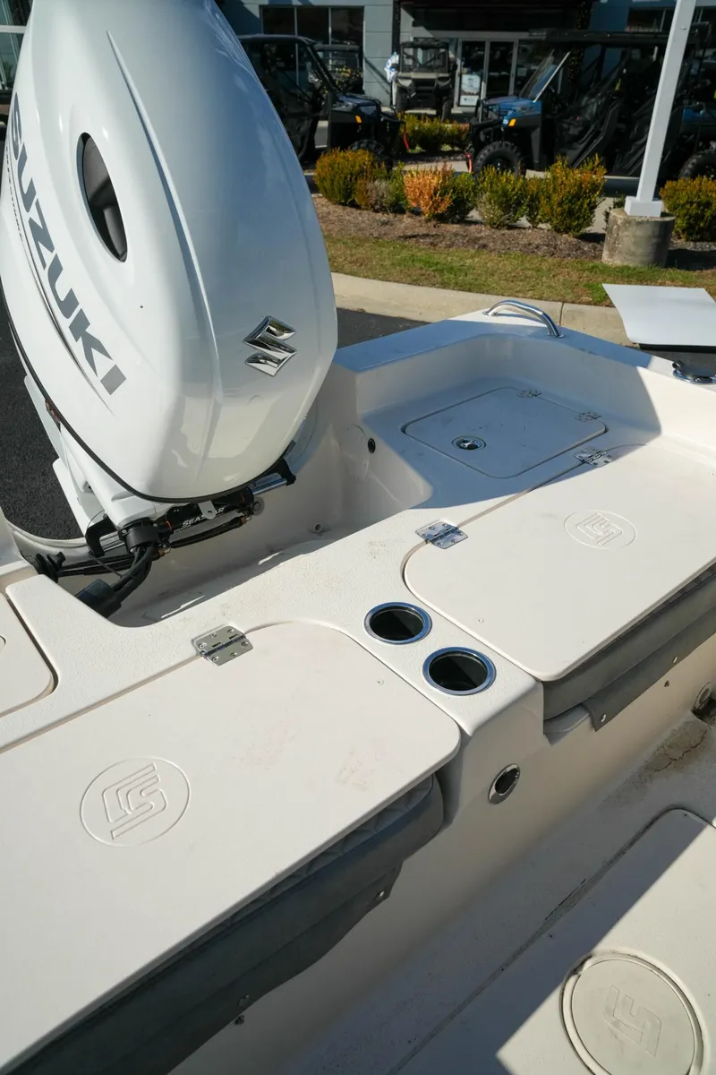 Slide: The Image of Carolina 21 Ultra Elite 2025 - 16