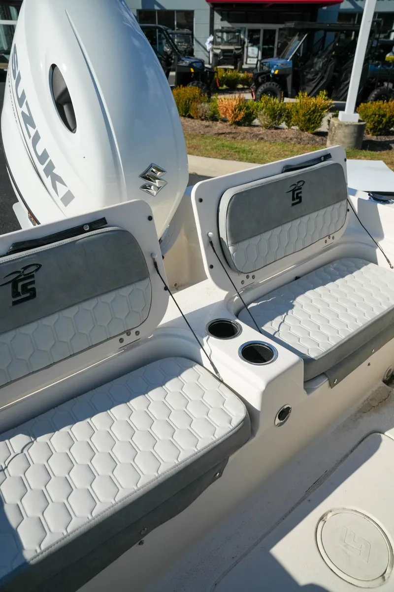 Slide: The Image of Carolina 21 Ultra Elite 2025 - 17