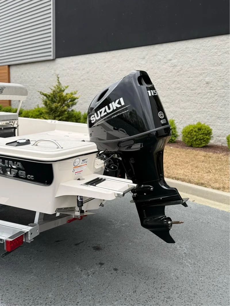 Slide: The Image of Carolina 178 JLS CENTER CONSOLE 2025 - 5