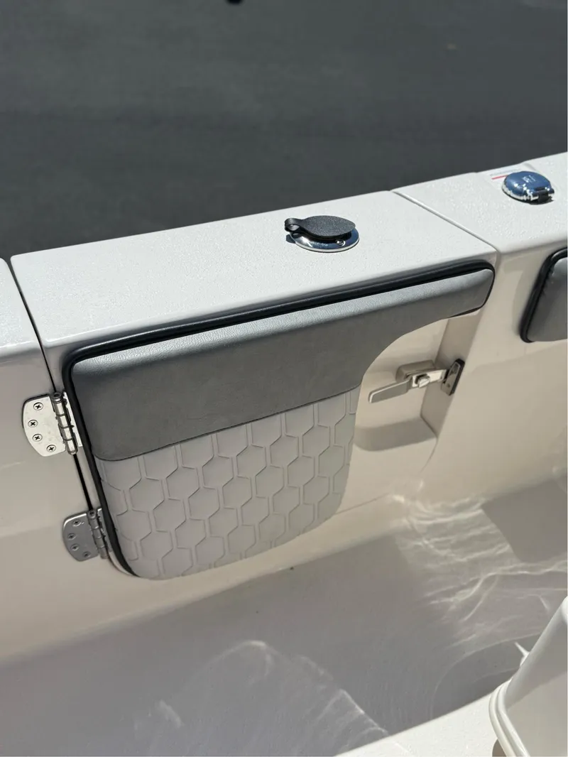 Slide: The Image of Sea Chaser 24 HFC 2025 - 35