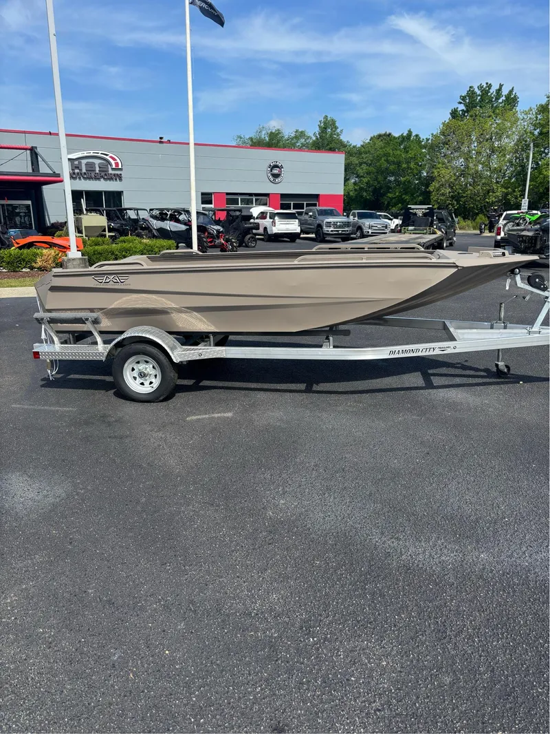 Slide: The Image of Edge Boats 656 2025 - 15