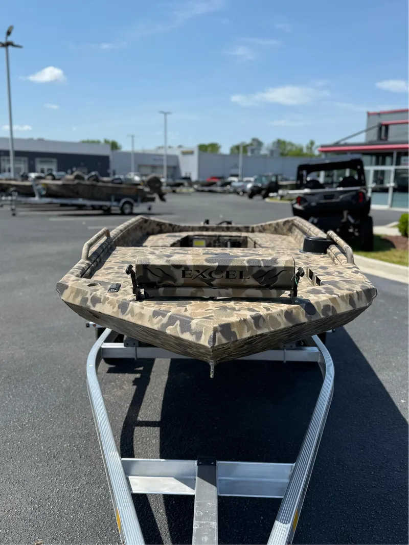 Slide: The Image of Excel 1651 Viper F4 2025 - 10