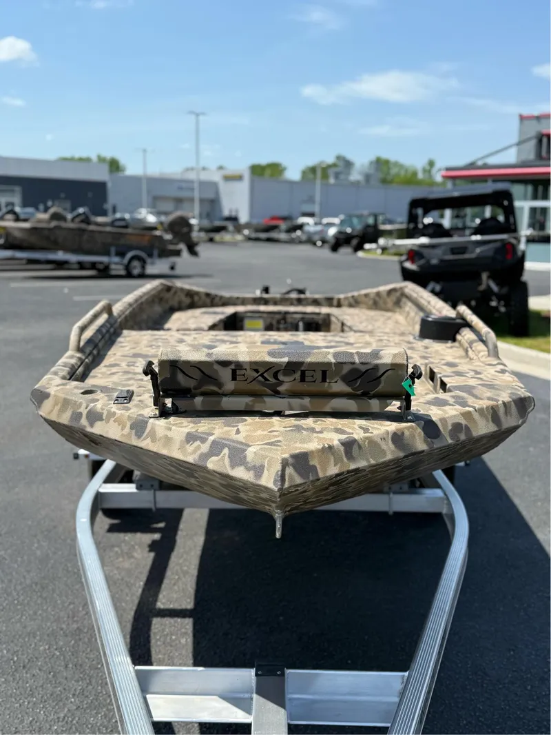 Slide: The Image of Excel 1651 Viper F4 2025 - 11