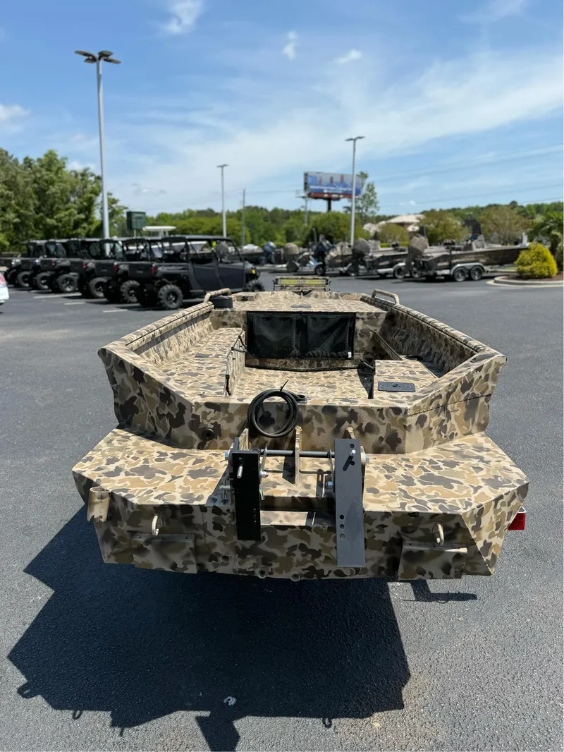 Slide: The Image of Excel 1651 Viper F4 2025 - 6