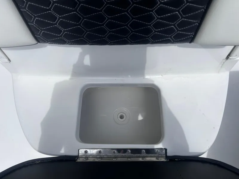 Slide: The Image of Tidewater 2500CB 2025 - 19