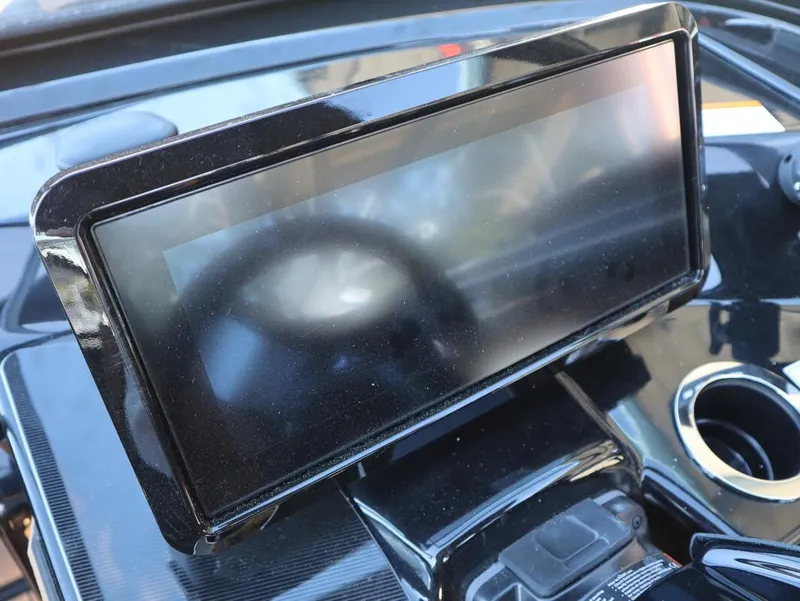 Slide: The Image of Yamaha 255 XD 2025 - 20