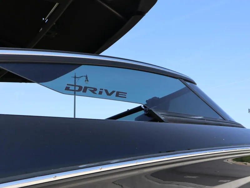 Slide: The Image of Yamaha 255 XD 2025 - 4