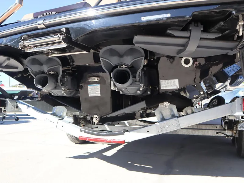 Slide: The Image of Yamaha 255 XD 2025 - 8