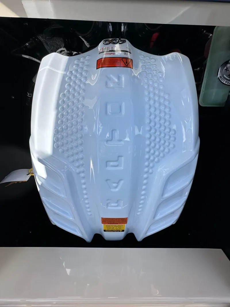 Slide: The Image of Tigé 22RZX 2025 - 36