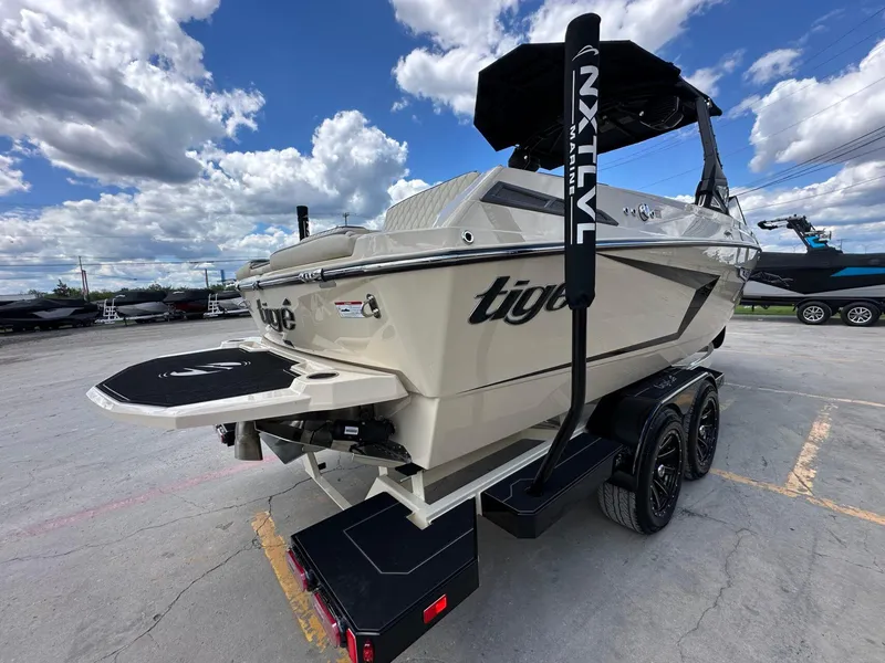 Slide: The Image of Tigé 22RZX 2025 - 4