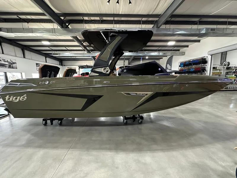 Slide: The Image of Tigé 22RZX 2025 - 5