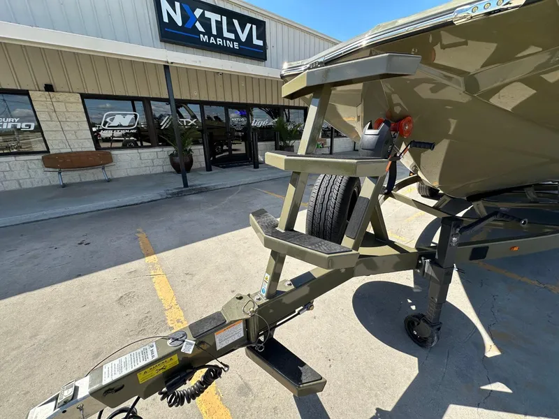 Slide: The Image of Tigé 22RZX 2025 - 54