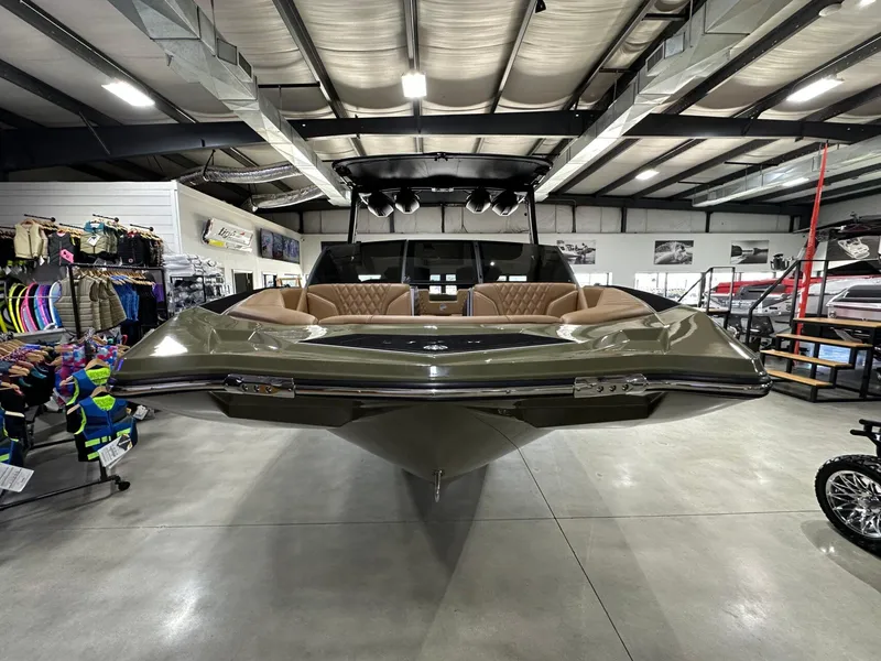 Slide: The Image of Tigé 22RZX 2025 - 7