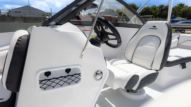 Slide: The Image of Stingray 191DC 2025 - 18