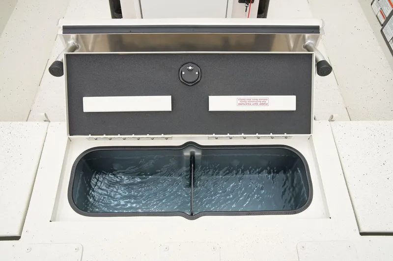 Slide: The Image of Ranger RB200 2025 - 61