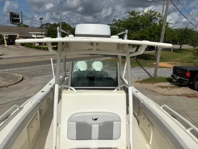 Slide: The Image of Mako 284 Center Console 2019 - 10