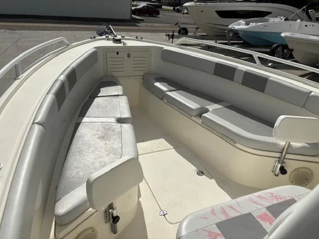 Slide: The Image of Mako 284 Center Console 2019 - 12