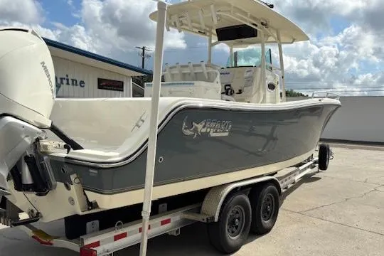 Slide: The Image of Mako 284 Center Console 2019 - 2