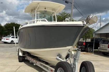 Slide: The Image of Mako 284 Center Console 2019 - 3