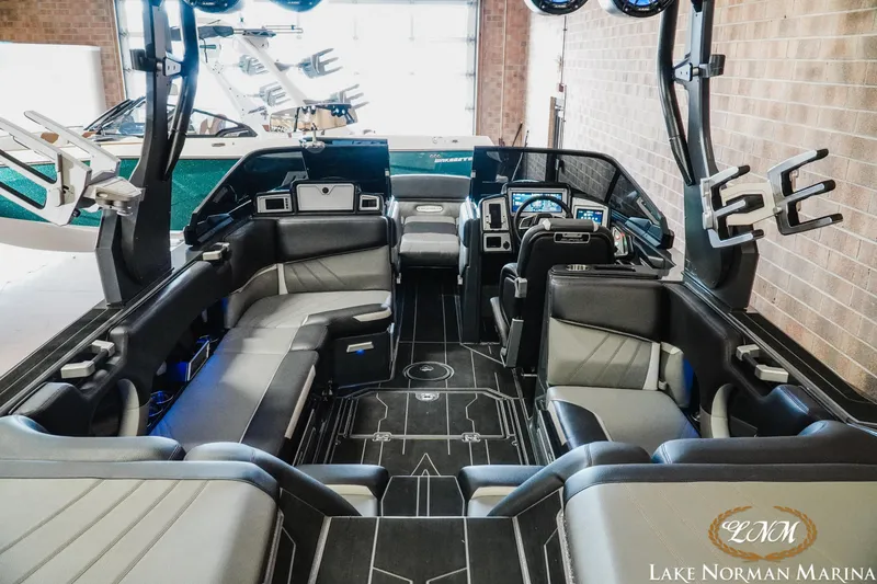 Slide: The Image of Supra SA 400 2022 - 8