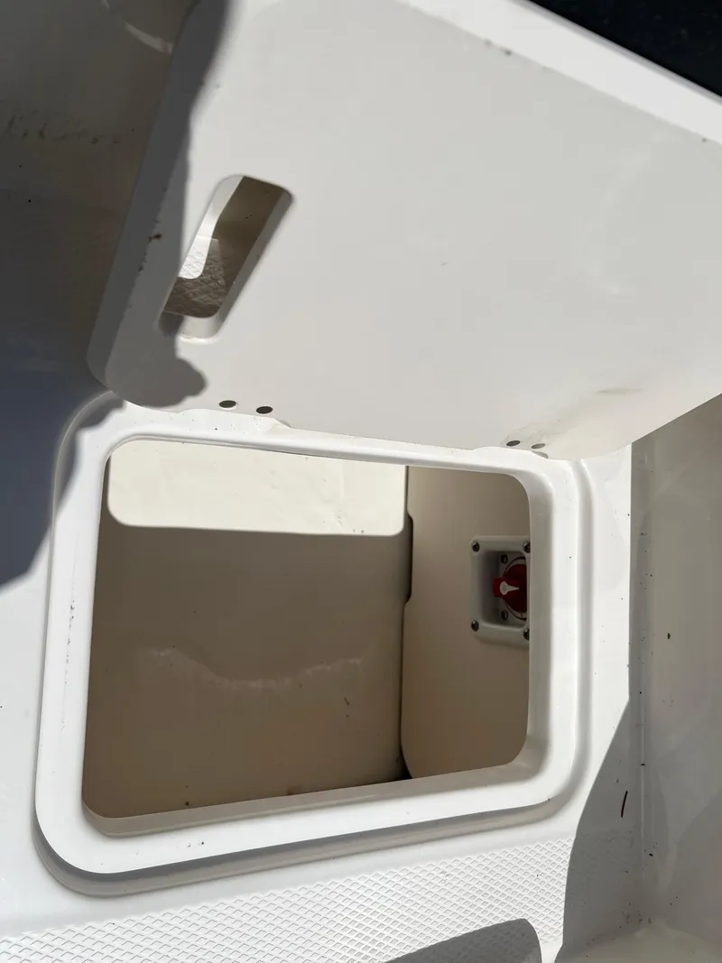 Slide: The Image of Chaparral 19 H2O Sport 2017 - 19