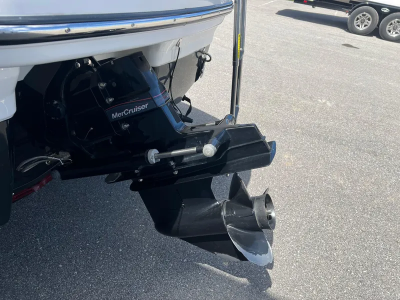 Slide: The Image of Chaparral 19 H2O Sport 2017 - 3