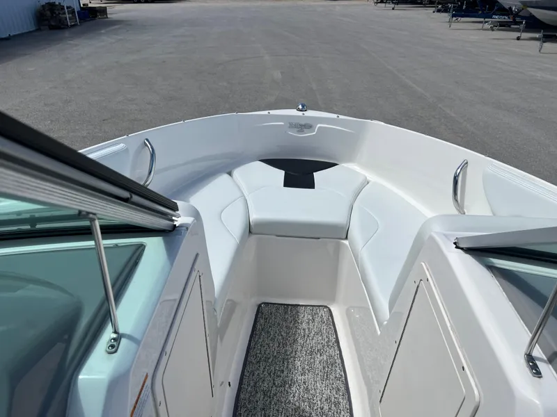 Slide: The Image of Chaparral 19 H2O Sport 2017 - 5