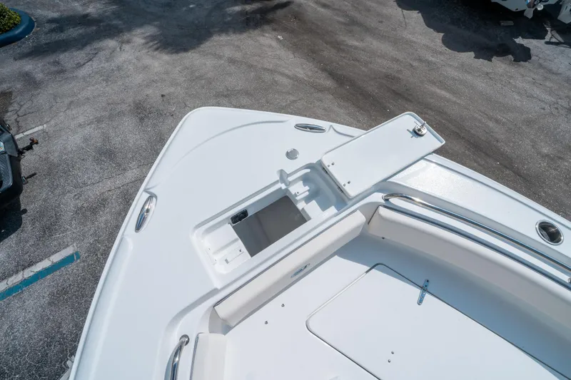 Slide: The Image of Sea Hunt Ultra 234 2025 - 31