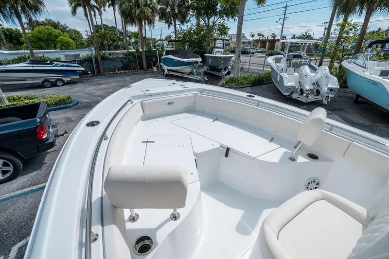 Slide: The Image of Sea Hunt Ultra 234 2025 - 28