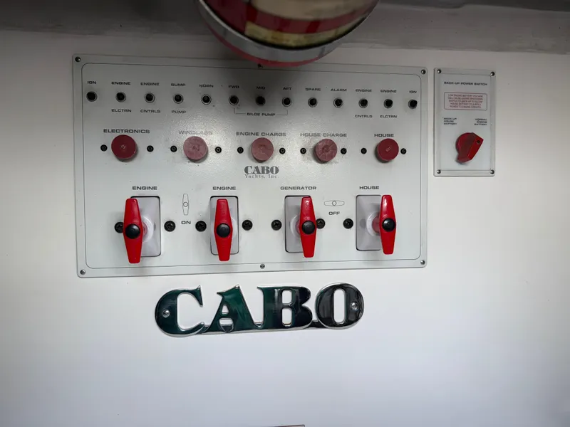 Slide: The Image of Cabo 35 Express 2004 - 26