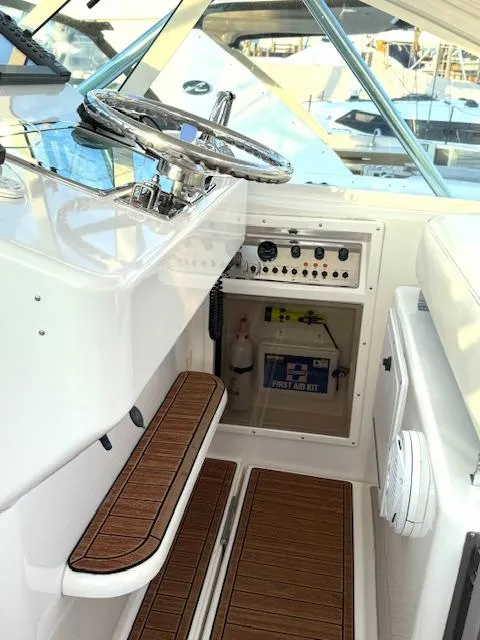 Slide: The Image of Cabo 35 Express 2004 - 6