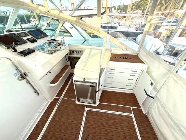 Slide: The Image of Cabo 35 Express 2004 - 8