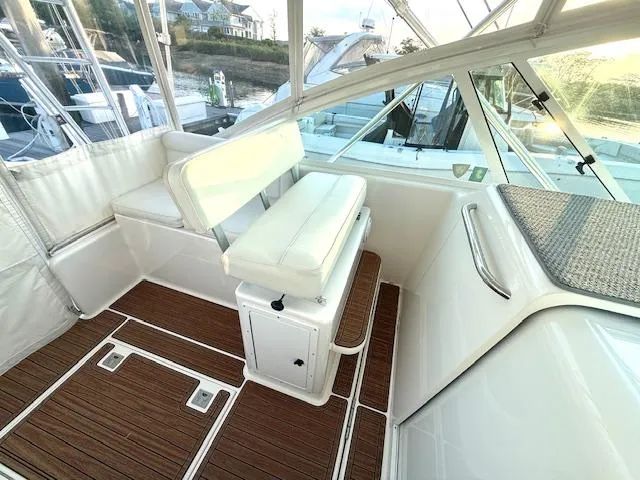 Slide: The Image of Cabo 35 Express 2004 - 9