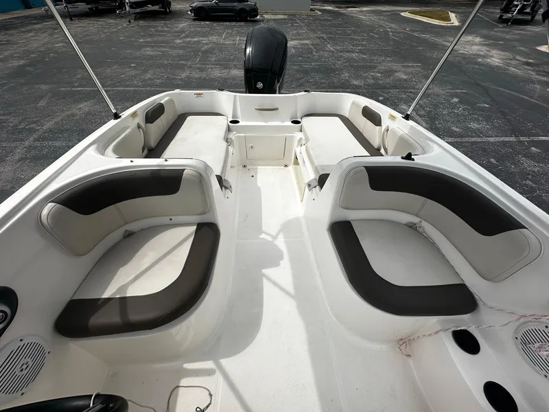 Slide: The Image of Bayliner Element E18 2020 - 8