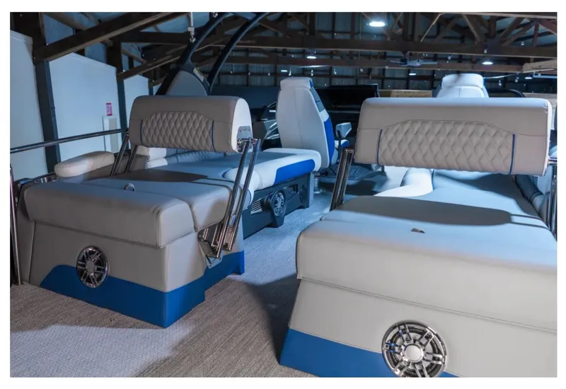 Slide: The Image of 2025 Tahoe Grand Tahoe LTD interior with luxurious seating and modern design. - 6