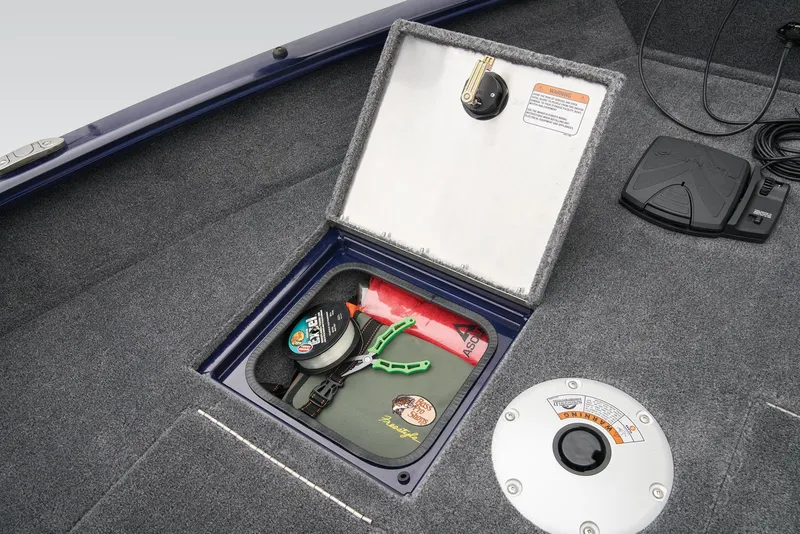 Slide: The Image of Tracker Pro Guide V-16 WT - 12