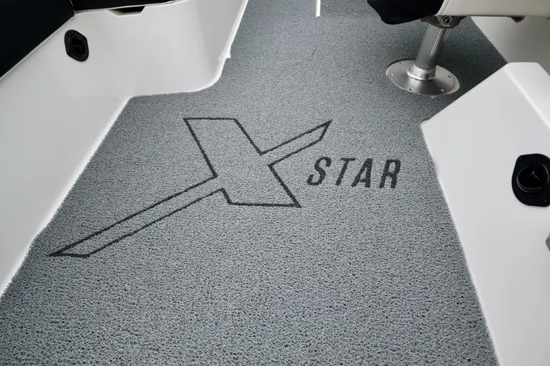 Slide: The Image of MasterCraft XStar 2019 - 22