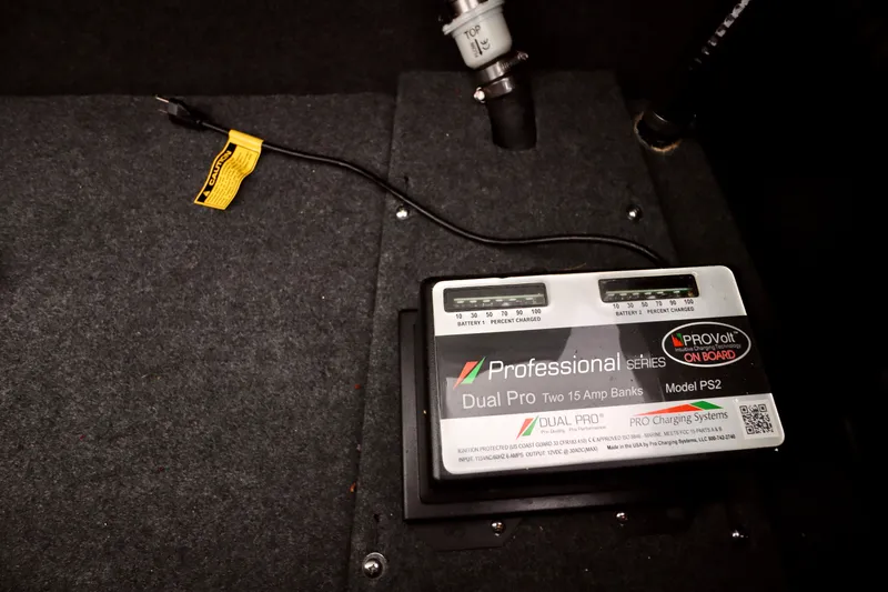 Slide: The Image of MasterCraft XStar 2019 - 37