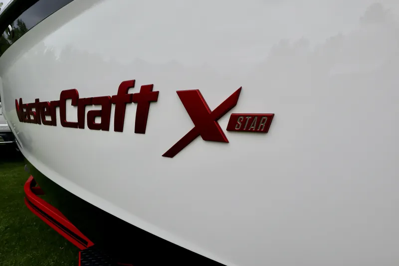 Slide: The Image of MasterCraft XStar 2019 - 50