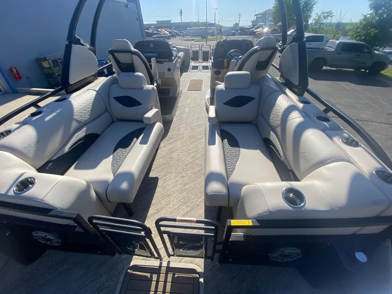 Slide: The Image of 2023 JC Sporttoon 26TT pontoon boat with luxurious seating and modern design. - 7