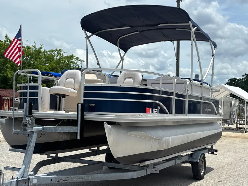 Slide: The Image of SunChaser Classic Fish 8520 4-PT 2017 - 7