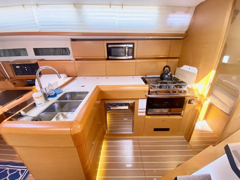 Slide: The Image of 2016 Jeanneau Sun Odyssey 479 - LA MISTINGUETTE - 32