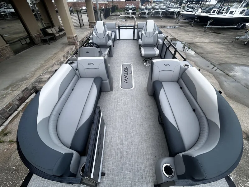 Slide: The Image of Avalon VNT85 QL23T 2025 - 10