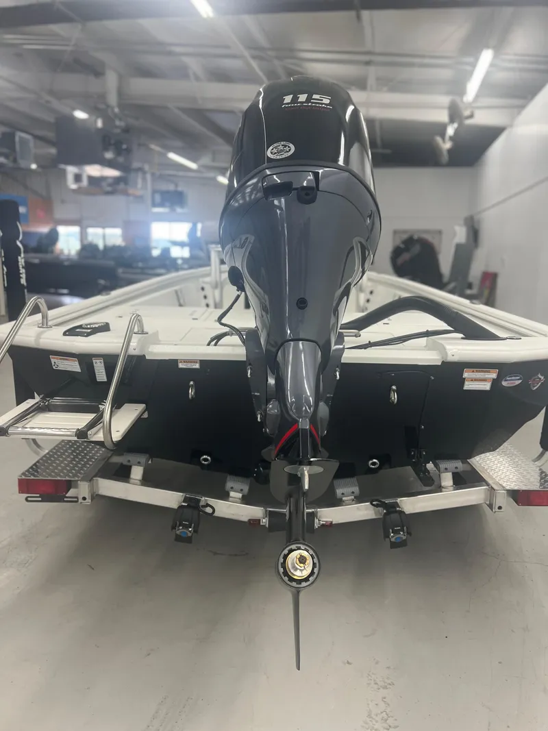 Slide: The Image of Avid 19FSX 2025 - 22