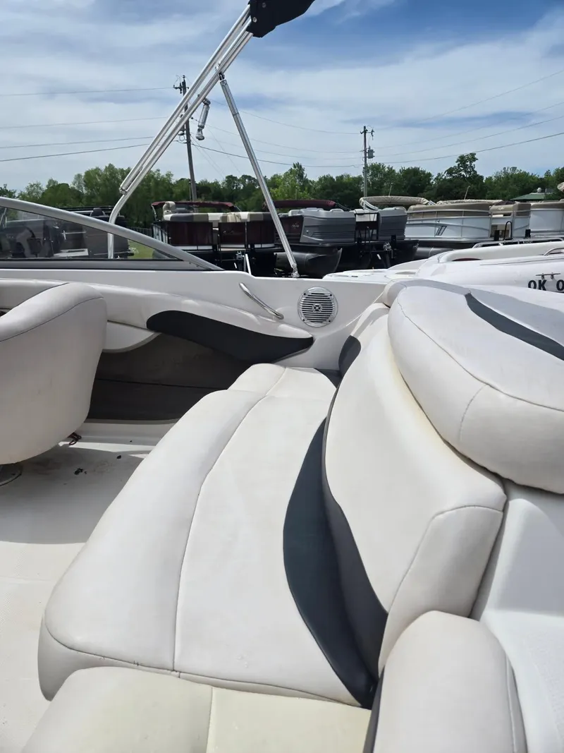 Slide: The Image of Tahoe Q8 SSi 2012 - 53