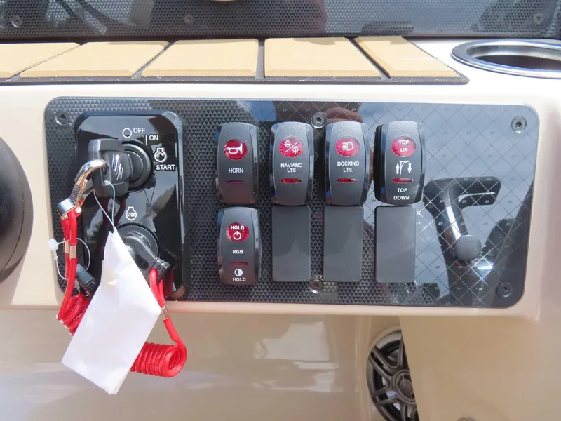 Slide: The Image of Premier 210 Sunsation RL (PTX 28) 2025 - 17