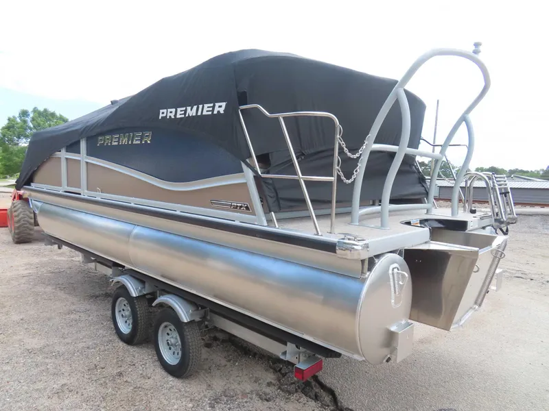 Slide: The Image of Premier 210 Sunsation RL (PTX 28) 2025 - 29