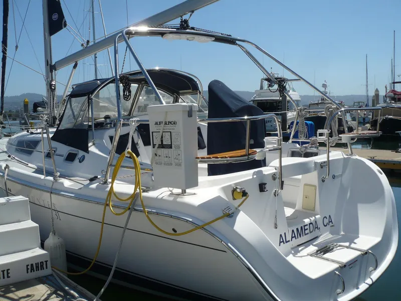 Slide: The Image of 2008 Hunter 31 sailboat docked in Alameda, CA marina. - 18
