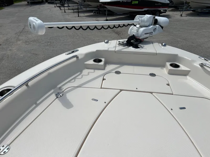 Slide: The Image of 2014 Grady-White 251 Coastal Explorer boat deck with trolling motor. - 4