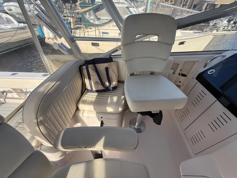 Slide: The Image of Grady-White Express 330 2002 - 56